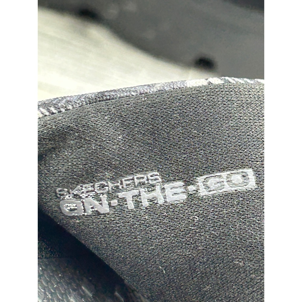 Skechers On-The-Go MAX Black Criss Cross Slides Comfort Sandals Women's Size 9 - Picture 9 of 11
